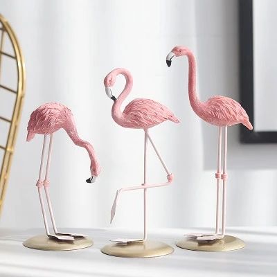 Flamingo Ornament, Banquet Decorations, Flamingo Decor, Flamingo Bird, Fine Artwork, Animal Statues, Pink Feathers, Creative Home Decor, Living Room Coffee Table