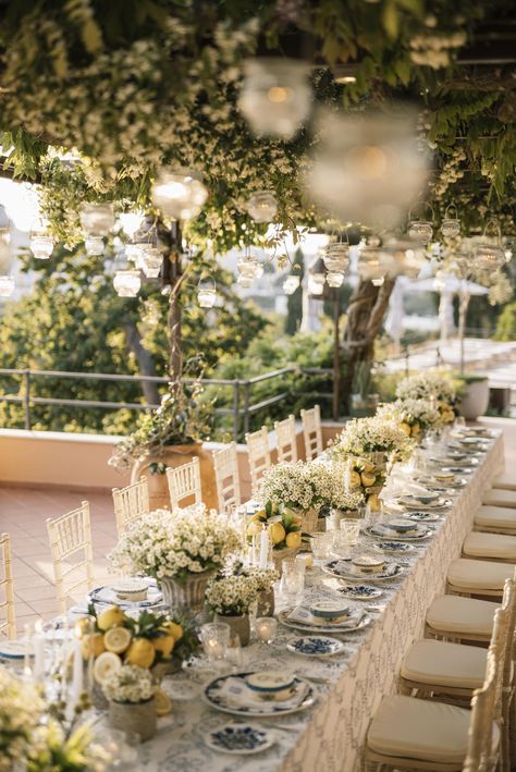 Wedding Reception Table Decor, Reception Table Decor, Lemon Wedding, Italy Destination Wedding, Italian Weddings, Yellow Wedding Theme, Italian Theme, Amalfi Italy, Mediterranean Wedding