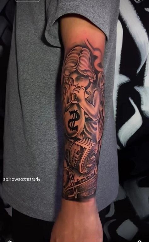 Family Over Everything Tattoo Men, Money Sleeve Tattoos, Tattoo In Arm, Quarter Sleeve Tattoo For Men, Good Family Tattoo, Memorial Tattoo Ideas, Family Tattoos For Men, Black Men Tattoos, Outer Forearm Tattoo