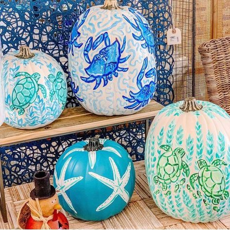 Ocean Pumpkin Painting, Under The Sea Pumpkin Ideas, Mini Pumpkin Painting Ideas, Pumpkin Competition, Cute Painted Pumpkin Ideas, Baddie Room, Creative Pumpkin Decorating, Pumpkin Painting Ideas, Pumpkin Designs