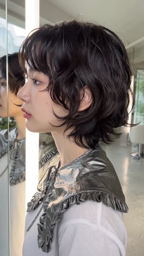 Mom Cut, Big Personality, Hair Inspiration Short, Short Curls, Shot Hair Styles, Hair Stylies, Short Hair Haircuts, Cut My Hair, Hair Inspo Color