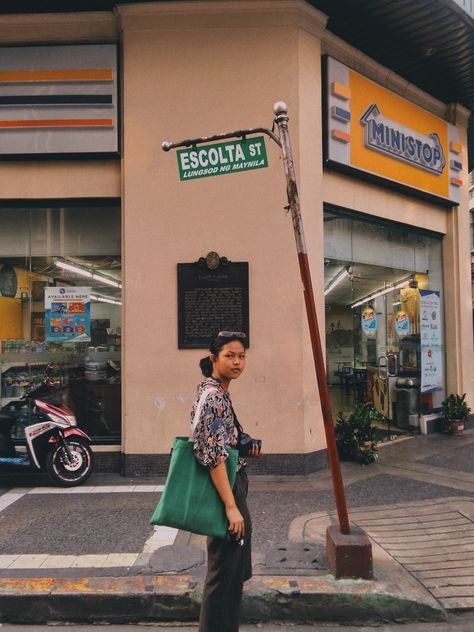 at escolta, manila // Philippines Filipino Street Photography, Binondo Manila Outfit, Philippines Fashion Casual, Intramuros Photoshoot, Philippines Street Photography, Filipino Street Fashion, Manila Street Photography, Manila Philippines Aesthetic, Filipino Photography