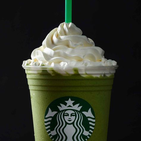 Get in the spirit this Halloween Season with our Green Tea Creme Frappuccino! Matcha Green Tea Frappuccino, Starbucks Matcha Green Tea, Green Tea Frappuccino, Starbucks Prices, Starbucks Green Tea, Green Tea Cream, Matcha Lemonade, Starbucks Matcha, Frozen Drink Recipes