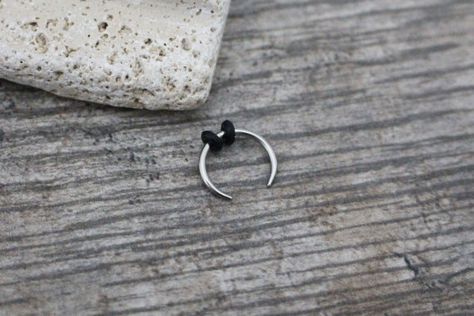 Silver Septum Piercing, Piercing Inspo, Septum Jewelry, Septum Piercing, Body Piercing Jewelry, Piercing Jewelry, Ring Silver, Septum Ring, Smiley