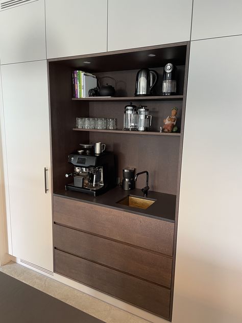 Pax Coffee Station, Built In Coffee Nook In Kitchen, Coffee Corner Modern, Kitchenette Ideas Mini Kitchen, Coffee Station In Bedroom, Caffe Corner, Coffe Corners Design, Coffee Wardrobe, Hidden Coffee Station