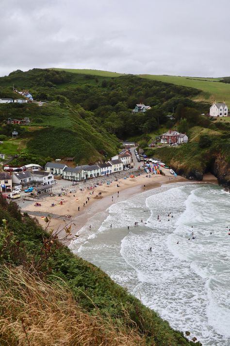 Your mini guide to Llangrannog in Ceredigion, West Wales Llangrannog Beach, Llanelli Wales, Wales Aesthetic, Types Of Starfish, Ceredigion Wales, British Coastline, Mid Wales, Wales Holiday, Wales Flag