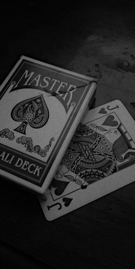 Spade Aesthetic Dark, Dark Cards Aesthetic, Cards Aethestic, Card Game Aesthetic Dark, Cards Aesthetic Dark, Aesthetic Deck Of Cards, Cards Astethic, Cards Aesthetic Playing, Deck Of Cards Aesthetic