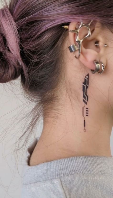 Cyberpunk Tattoos Aesthetic, Cyberwear Tattoo, Cyberpunk Back Tattoo, Sandevistan Tattoo, Cybernetic Tattoo, Cyberpunk Tattoo Design Ideas, Cyberpunk 2077 Tattoo, Cyberpunk Tattoos, Cyberpunk Nails