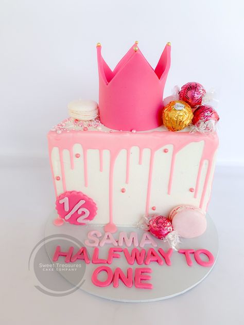 Sama halfway to one 💕 #birthday#jozi #cake #celebrationcakes #party #sweettreasurescakeco #celebrations #johannesburg #samahalfwaytoone #milestonecake Half Birthday Ideas For Girls 6 Months Cake, 1/2 Birthday Cake 6 Months Girl, Half Way To One Cake Girl, Half Cake Birthday 6 Months Girl, 6months Birthday Cake, Half Birthday Cakes Girl, 6th Month Birthday Cake, Half Cake Birthday 6 Months, 1/2 Birthday Cake 6 Months