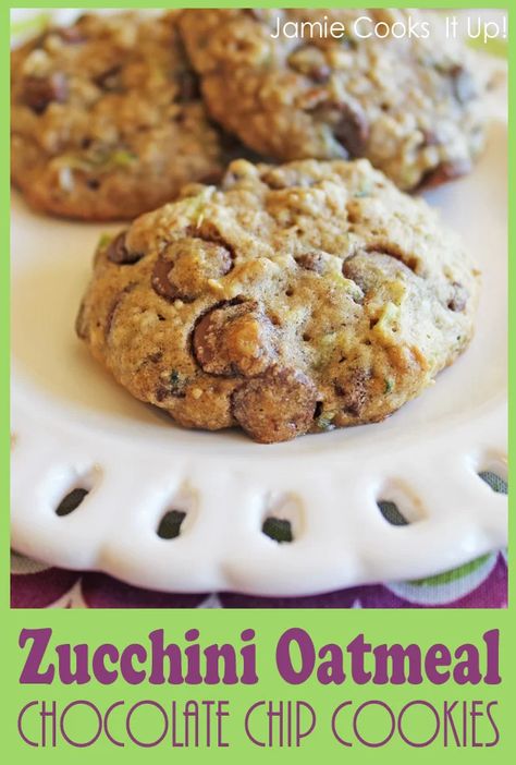 Zucchini Oatmeal Cookies, Zucchini Cookie Recipes, Zucchini Chocolate Chip Cookies, Oat Chocolate Chip Cookies, Zucchini Oatmeal, Zucchini Cookies, Zucchini Recipes Dessert, Oatmeal Chocolate Chip, Oatmeal Chocolate