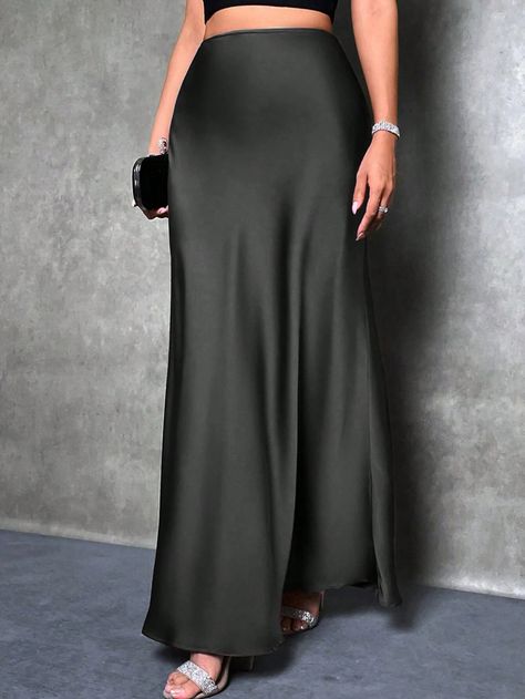 SHEIN Privé High Waist Solid Maxi Satin SkirtI discovered amazing products on SHEIN.com, come check them out! Bodycon Maxi Skirt, Black Satin Skirt, Skirt Elegant, Women Skirts, Elegant Skirt, Mermaid Skirt, Satin Maxi, Satin Skirt, Women Maxi