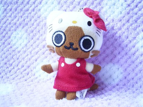 Sanrio JAPAN Original HELLO KITTY x Monster Hunter Airou Small Plush doll Charm : *Condition* NEW, Released by Sanrio JAPAN x CAPCOM in 2011, sold in JAPAN ONLY! Size - About 3.9" (10cm) in height 21.99-28.99 (4.50/4.90/5.50) Giko Neko, Airou Cat, Original Hello Kitty, Sanrio Japan, Second Account, Stuffed Animal Cat, Kawaii Stuff, Hello Kitty Plush, Crochet Cat