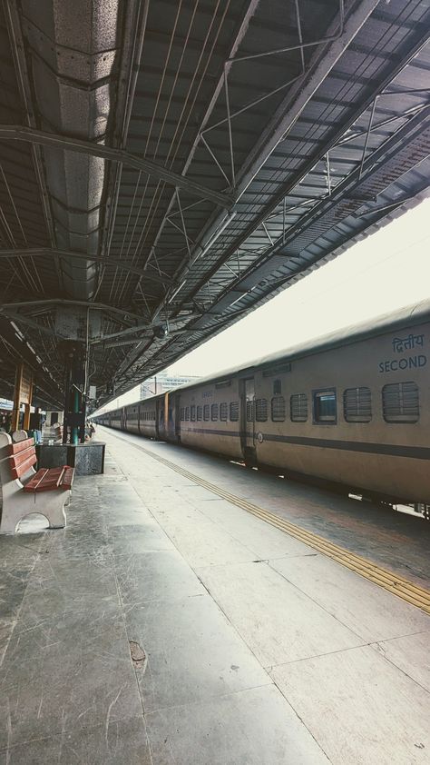 Chennai Central railway station 🚉 Shornur Railway Station, Thrissur Railway Station, Railway Station Kerala, Surat Railway Station Snap, Ernakulam Railway Station, Kannur Railway Station, Coimbatore Railway Station, Kozhikode Railway Station, Jabalpur Railway Station