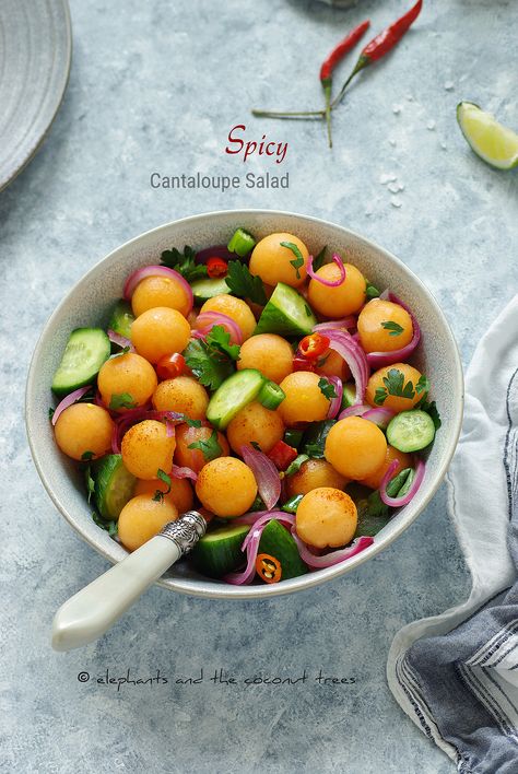 Spicy Cantaloupe Salad Cantaloupe Salad, Cantaloupe Recipes, Vegetable Curry Recipes, Dressing Healthy, Dairy Free Salads, Sweet Appetizer, Fruit Fresh, Easy Autumn Recipes, Watermelon Salad