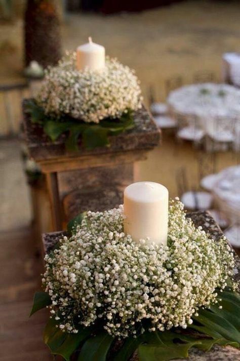 Ideas con flores para comunión First Communion Decorations, Communion Decorations, Candle Wedding Centerpieces, בר מצווה, Outdoor Wedding Decorations, Deco Floral, Baby's Breath, Wedding Table Centerpieces, Wedding Candles