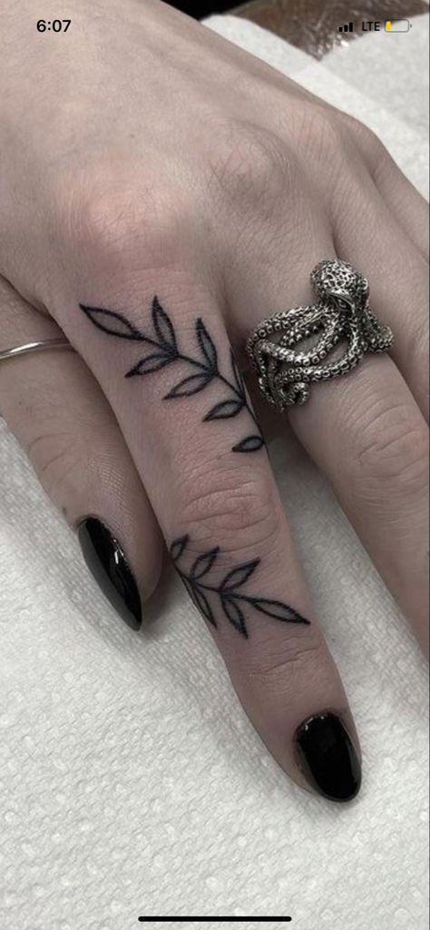 Finger Tattoo Symbols, Finger Tattoo Placement, Finger Tattoos Minimalist, Tattoo Care Tips, Unique Finger Tattoos, Tattoo Ideas Finger, Flower Finger Tattoos, Finger Tattoo Ideas, Tattoo Healing Process