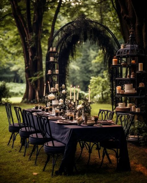 Gothic Fairy Wedding Ideas, Dark Garden Party Aesthetic, Dark Nature Wedding Theme, Dark Wedding Ideas Goth, Nature Goth Wedding, Gothic Enchanted Forest Wedding, Gothic Wedding Outdoor, Dark Forest Party Theme, Goth Fairytale Wedding