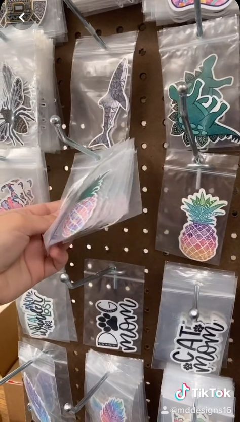 Car Decal Display Craft Fair, Sticker Retail Display, Sticker Display Ideas Retail, Jewelry Vendor Display, Sticker Display, Sublimation Business, Vendor Booth Display, Craft Fair Booth Display, Vendor Displays