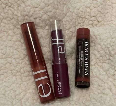 "Black Honey" Is The Lip Color Of The Moment And These Three Dupes Nail The Shade And Look Great On Everyone Swag Makeup, Smink Inspiration, Gloss Labial, Makeup Aesthetic, Makeup Needs, Lip Products, Makeup Items, روتين العناية بالبشرة, Makeup Essentials