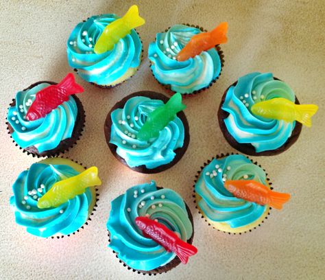 Adoption Cupcakes, Fish Themed Cake, Birthday Party Beach Theme, Fish Cupcakes, Ocean Cupcakes, Fishing Cupcakes, Fishing Themed Birthday Party, Fish Candy, Fish Birthday