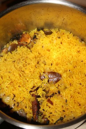 Indian basmati rice Indian Basmati Rice, Indian Rice Recipes, Indian Rice, Rice Side Dishes, Yellow Rice, Recipe Indian, Recipes Indian, India Food, Think Food