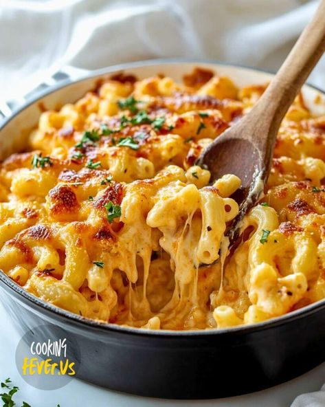 Buffalo Chicken Mac and Cheese Fried Chicken Mac And Cheese, Buffalo Mac N Cheese Recipe, Cellentani Pasta, Sweet Cream Corn, Chicken Mac And Cheese Recipe, Buffalo Chicken Mac And Cheese, Buffalo Mac And Cheese, Chicken Mac And Cheese, Hot Wing Sauces