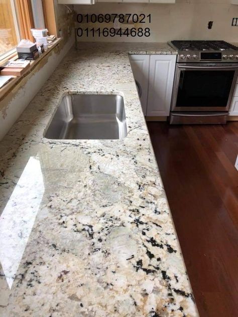 Granite Design, Furniture Ideas Bedroom, Kitchen Granite, Kitchen Cabinets And Countertops, Kitchen Cook, Indian Home Interior, Beauty Parlour, Wall Painting Decor, Cabinets And Countertops