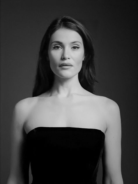 Iphone Photoshoot, Gemma Arteton, Greg Williams, Gemma Arterton, Celebrity Photos, Celebrities Female, Strapless Top, A Woman, Meditation