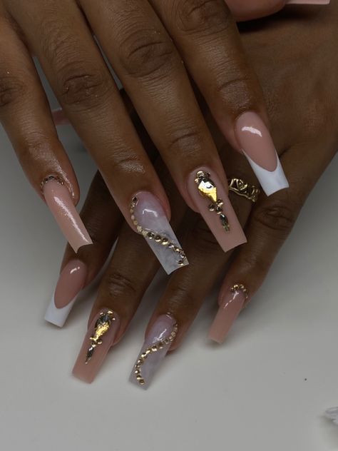 Brown Or Tan Nails, Fall Acrylic Nails Autumn Coffin, Autumn Acrylic Nails Coffin, Fall Birthday Nails, Fun Fall Nail Designs, Baddie Fall Nails, Baddie Birthday Nails, Birthday Nail Art, Tan Nails