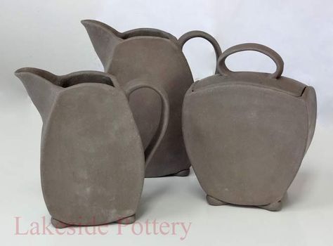 Handbuilding Pottery, Pottery Templates, Ceramic Shoes, Pottery Projects, Slab Ceramics, Beginner Pottery, Sculptures Céramiques, Cerámica Ideas, Pottery Handbuilding