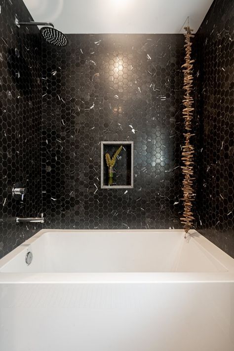 Black Tile Bathtub, Tile Bathtub, Black Painted Walls, Star Pendant Lighting, Funky Wallpaper, Small Bathtub, Helpful Advice, Wood Sink, Black Tile