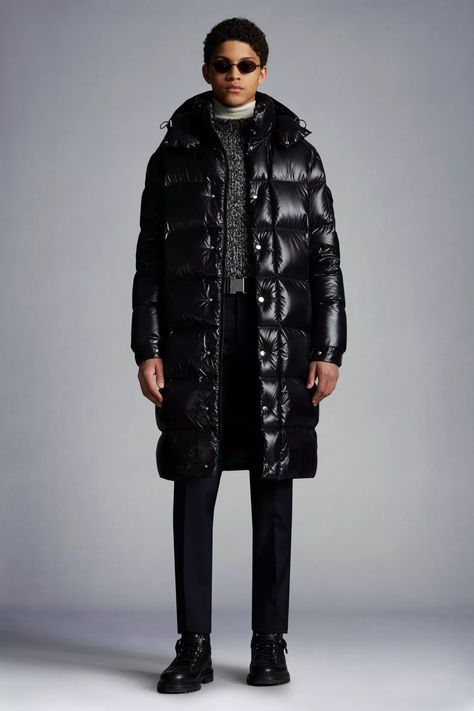 Long Puffy Coat, Long Coat Men, Long Down Jacket, Hanoverian, Parka Vest, Bubble Coat, Puffy Coat, Moncler Jacket, Down Puffer Coat