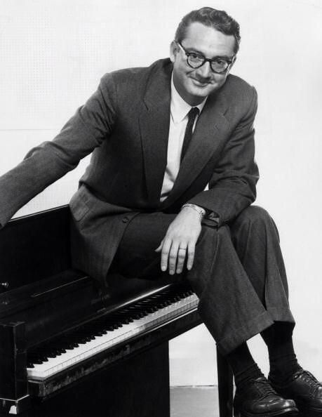 Steve Allen (comedian, writer, composer, actor, first host of The Tonight Show) sitting on a piano. Steve Allen, History Videos, Classic Television, The Tonight Show, Piano Man, Piano Player, Jack Johnson, December 26, Classic Image