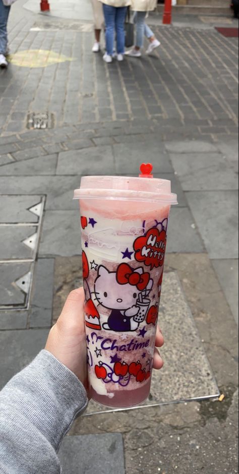 Sanrio Snacks, Chinatown London, Hello Kitt, Hello Kitty Crafts, Cute Snacks, Pretty Cups, Hello Kitty My Melody, Hello Kitty Items, Kawaii Food