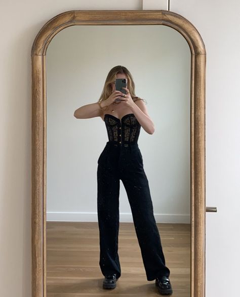 *Checks time* is it too early to slip into some Agent Provocateur? 👀⁠ ⁠ Bestie @margaret_coburn wearing her Agent Provocateur Lace Corset. 🔗⁠ in Bio!⁠ ⁠ ⁠ #fashionrental #dressrental #clothingrental #agentprovocateur #sustainablefashion #goingoutoutfit #goingoutinspo Corset With Jeans, Agent Provacatuer, Rent Costumes, Wife Outfits, Charlotte Simone, Danielle Guizio, Corset Outfit, Mob Wives, Mob Wife