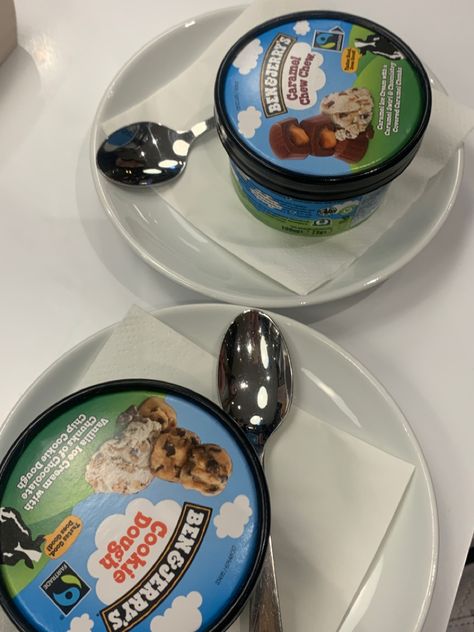 Ben And Jerrys Ice Cream Aesthetic, Ben Jerrys Ice Cream, Ice Cream With Friends, Things To Fo, Tub Of Ice Cream, Ice Cream Tub, Ice Cream Tubs, Cookie Dough Ice Cream, Fun Deserts