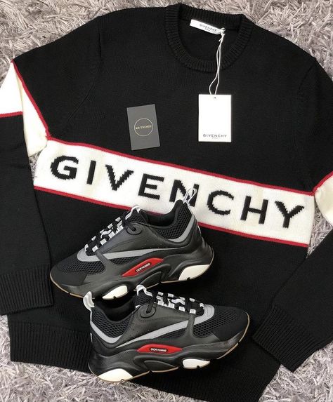 Man Fits, Givenchy Sweater, Luxury Fashion Outfits, Sweater Aesthetic, Givenchy Fashion, Streetwear Ideas, Couple Fits, Mens Fashion Sweaters, Drip Outfit Men