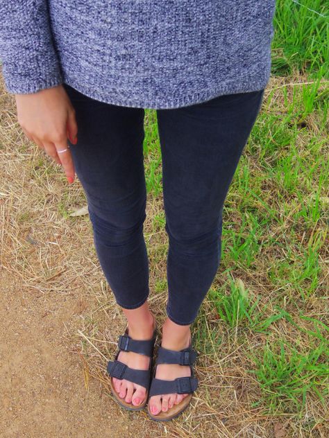 Birkenstocks - Arizona in black http://callitamap.wordpress.com/2013/12/10/outfit-of-the-day-birkenstocks/ Blue Birkenstocks Outfit, Blue Birkenstocks, Birkenstocks Outfit, Birks Outfit, Birkenstock Outfit, Fitness Shoes, Birkenstock Sandals, Perfect World, Birkenstock Arizona