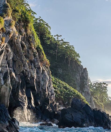 Did you know the world's smallest island is just 1,300 square feet? Visit Isla del Coco in Costa Rica to see it for yourself!  #dietasdestinations #costarica #islandexplorer #smallestisland Cocos Island Costa Rica, Cocos Island, Small Island, Small World, Costa Rica, See It, Did You Know, Coco, Square