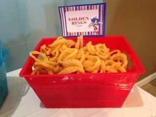 Sonic The Hedgehog Birthday Party Snacks, Sonic The Hedgehog Food Ideas, Sonic Birthday Party Food Ideas, Sonic The Hedgehog Birthday Party Food, Hedgehog Birthday Party Ideas, Sonic The Hedgehog Birthday Party, Sonic Menu, Sonic Birthday Parties, Birthday Snacks