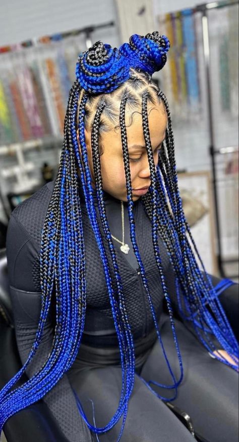 Knotless Box Braids Medium, Box Braids Medium, Blue Box Braids, Braids Medium, Knotless Box Braids, Cute Natural Hairstyles, Hairstyles Natural Hair, Blue Highlights, Blue Box