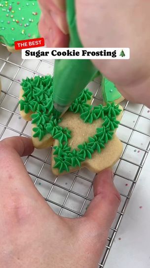 Sugar Cookie Frosting, Best Sugar Cookies, Buttercream Recipe, Cookie Frosting, Cut Out Cookies, Frosting Recipes, How Sweet Eats, Baked Goods, Christmas Cookies