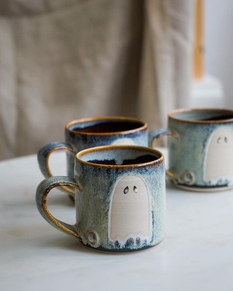 Halloween mug, ghost, cute ghost with blue mottles background Tea Light Holders, What Is Christmas, Halloween Mug, Happy Thursday, Halloween Ghost, Christmas Designs, Cute Ghost, Tea Light Holder, Halloween Decor