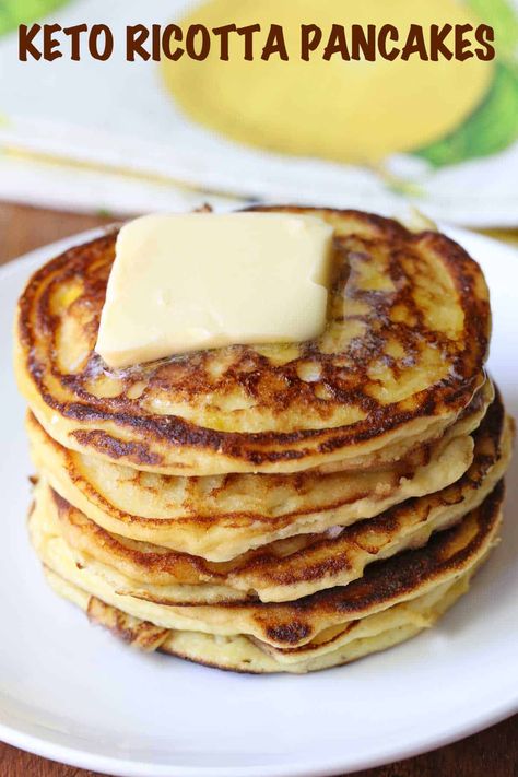 Keto Ricotta Pancakes, Keto Pancakes Almond Flour, Pancakes Almond Flour, Organically Addison, Greek Yogurt Pancakes, Almond Flour Pancakes, Desayuno Keto, Lemon Ricotta Pancakes, Coconut Flour Pancakes