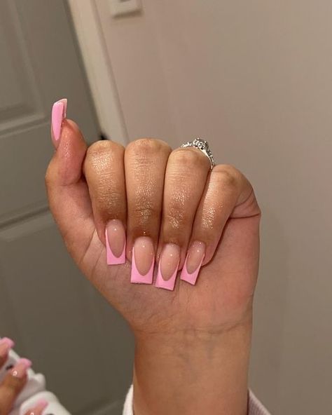 Vacation Nails Pink French, Pint French Tip Nails, Frenchies Acrylic Nails Short, Square Acrylic Nails French Tips Pink, Short Pink Acrylic Nails French Tips, Nail Ideas Frenchies, Frenchtips Nails Acrylic Square, Simple Frenchies Nails, Pink Frnch Tip