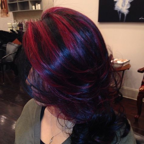 black with fire red highlights Red And Blue Hair Ideas, Black Hair Blue Highlights, Red And Blue Highlights, Red And Blue Hair, Country Girl Hair, Chunky Highlight, Blue And Red Hair, Maroon Hair, Black Hair Balayage