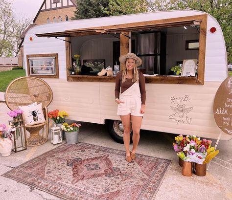 Pella native opens mobile coffee shop, cocktail bar Camper Bar, Mobile Bar Cart, Coffee Food Truck, Mobile Cocktail Bar, Pouring Coffee, Mobile Cafe, Mobile Coffee Shop, Flower Cafe, Coffee Trailer