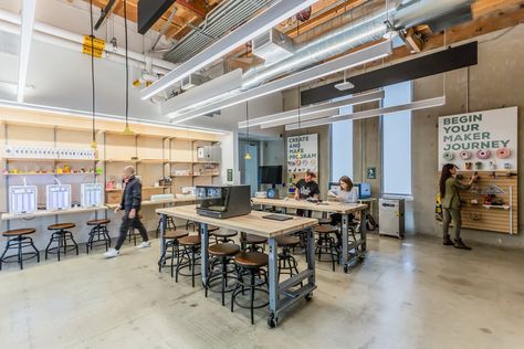 Makerspace Design, Focus Space, Maker Labs, Laboratory Design, Modern Classroom, Innovation Lab, Innovation Centre, Innovation Strategy, Workplace Design