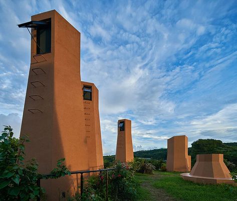 Wind Tower Architecture, Hiroshi Nakamura Architecture, Wind Catcher Architecture, Chimney Architecture, Wind Architecture, Wind Tower, Hiroshi Nakamura, Chimney Design, Mountains At Night