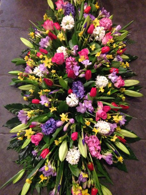 Mixed spring casket spray Spring Casket Spray, Unusual Wedding Bouquets, Casket Spray, Casket Flowers, Casket Sprays, Church Flower Arrangements, Creative Flower Arrangements, Flower Room, Memorial Flowers